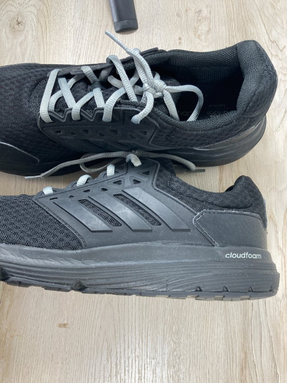 Adidas Cloudfoam HWA 1Y3001 Sneakers – Triple Black – Men's 10 - Picture 4 of 9